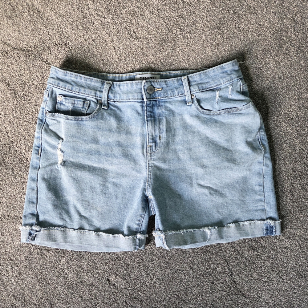 NWOT Denizen from Levi's Jean Shorts